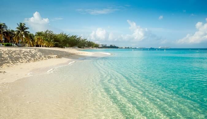 Experience the Island Life at These Top-Rated Resorts in Grand Cayman